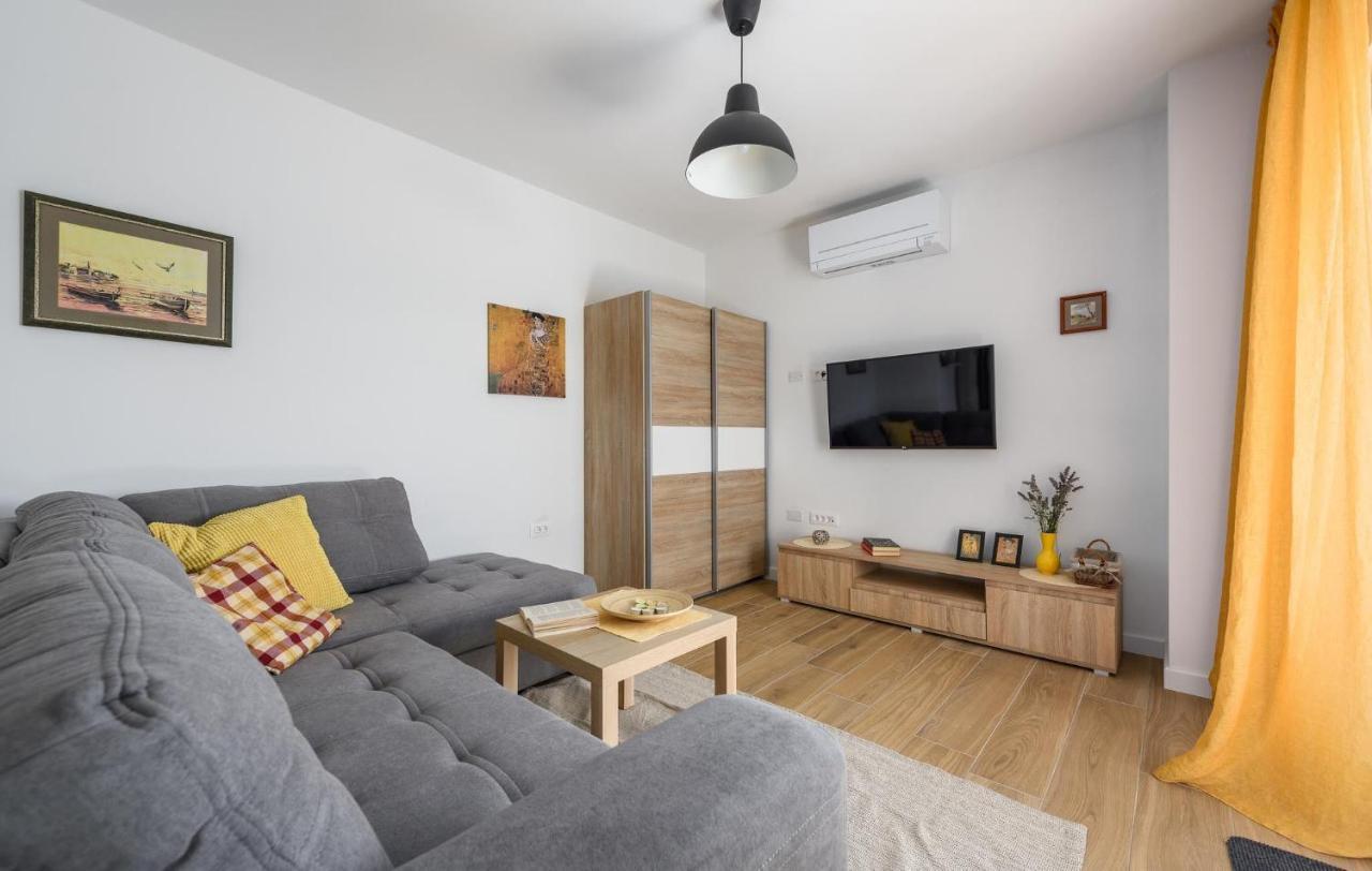Apartmani Lucija Porec Esterno foto