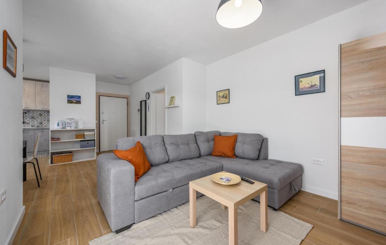 Apartmani Lucija Porec Esterno foto