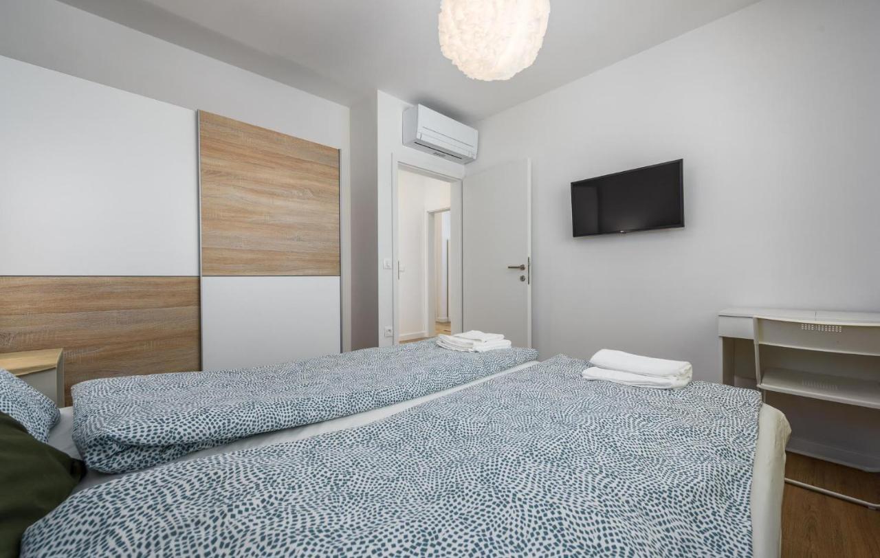 Apartmani Lucija Porec Esterno foto