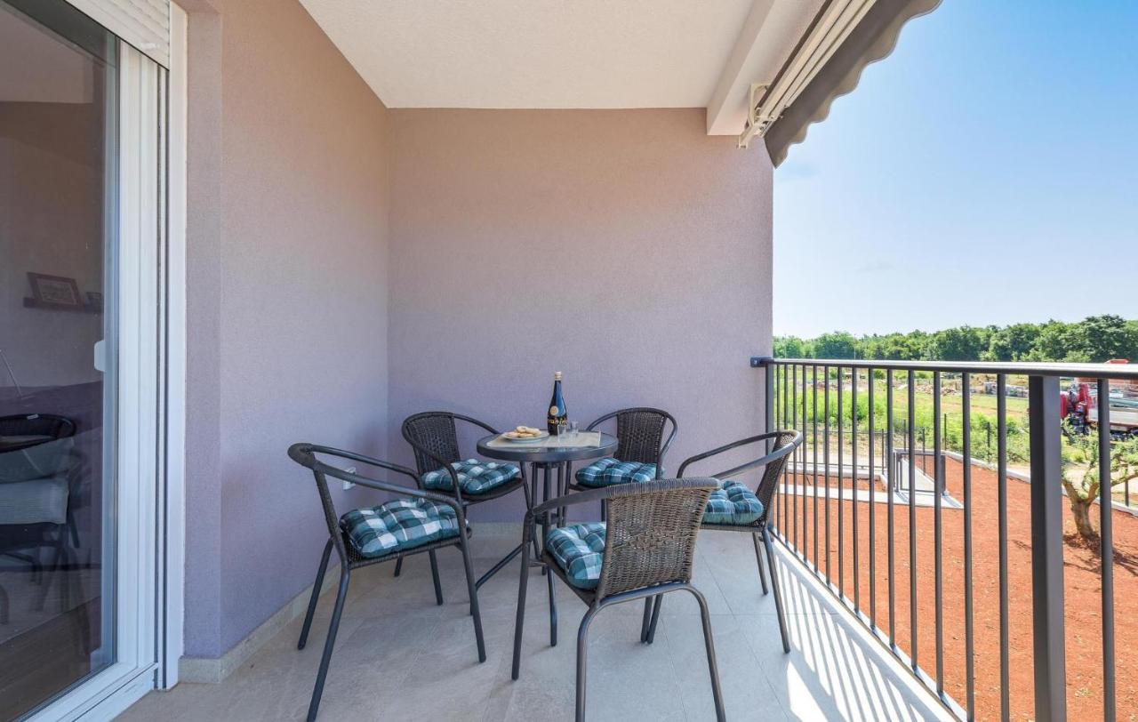 Apartmani Lucija Porec Esterno foto