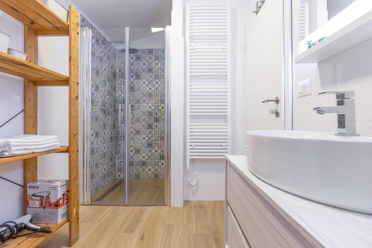 Apartmani Lucija Porec Esterno foto